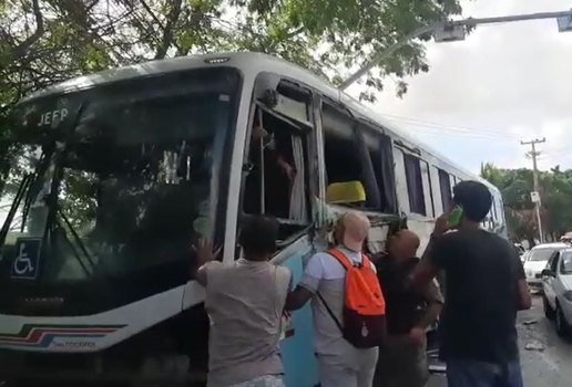 Joao pessoa onibus acidente