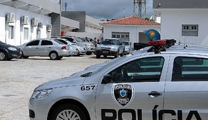 Suspeitos foram encaminhados à Central de Polícia, em Campina Grande