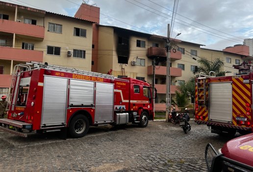 Incêndio atingiu um apartamento no bairro São José