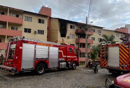 Incêndio atingiu um apartamento no bairro São José