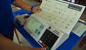 Informações falsas sobre urnas eletrônicas