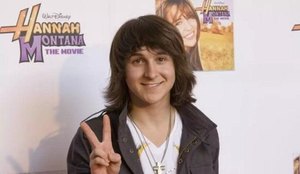 Mitchel Musso interpretou Oliver Oken em Hannah Montana