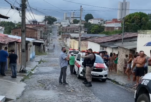 Suspeito foi morto a tiros na manhã de hoje