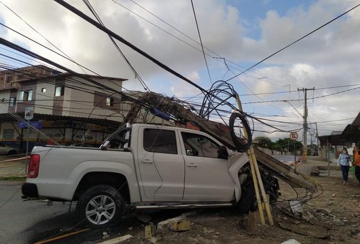 Vários moradores da região ficaram sem energia elétrica