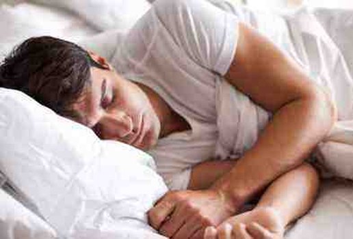 Três técnicas de relaxamento que vão ajudá-lo a dormir mais e melhor