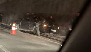 Dois carros se envolveram no acidente
