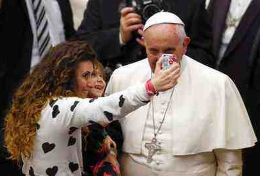 Papa Francisco celulares
