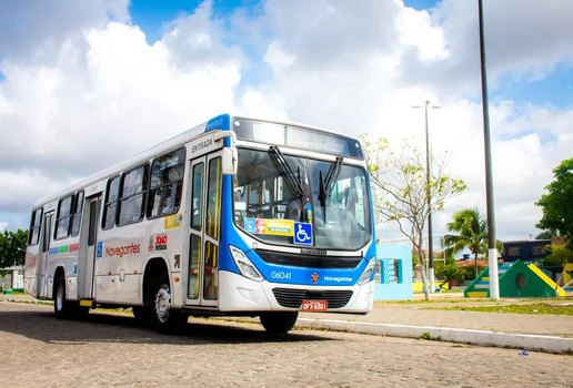 Novos veículos foram entregues na semana passada.