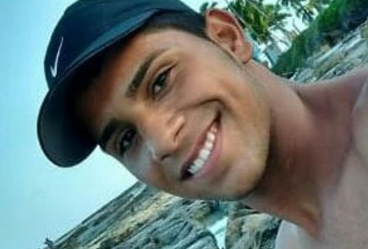 Jovem morto a facadas vizinho campian grande