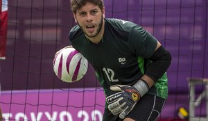 O paraibano Matheus foi o goleiro em partida contra a França.