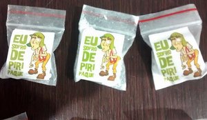 Chaves em pacotes de drogas 2