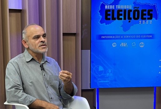 Antônio Nascimento durante entrevista na TV Tambaú.