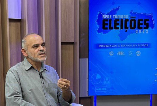 Antônio Nascimento durante entrevista na TV Tambaú.