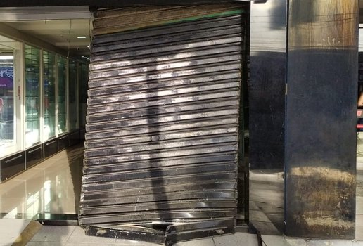 Veículo foi usado para invadir estabelecimento em Magabeira.