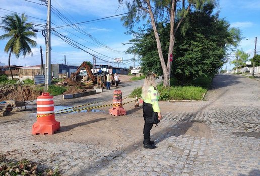 Interdição acontece para obras no sistema de drenagem