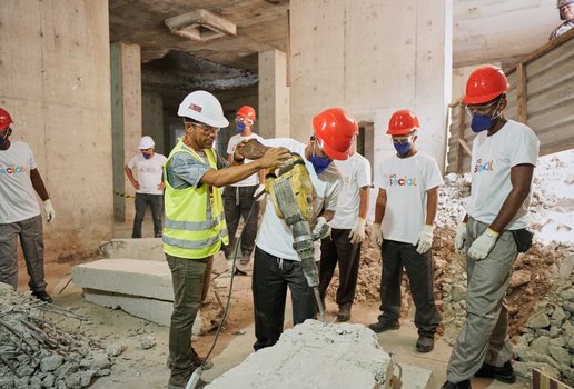 Vagas devem abrir para o setor da construção civil