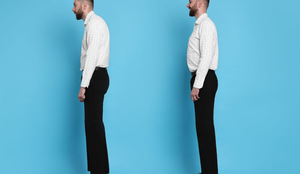 Ter uma boa postura é fundamental para o bom funcionamento do corpo (Imagem: New Africa | Shutterstock)