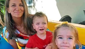 Mãe mata filhos gêmeos de três anos, na Flórida