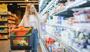 A recente redução dos preços dos alimentos trouxe um alívio para o orçamento das famílias (Imagem: Hryshchyshen Serhii | Shutterstock)