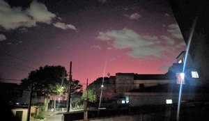 Imagens do céu roxo viralizam nas redes sociais; conheça o fenômeno