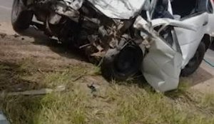 Motorista morre após carro colidir contra caminhão na PB