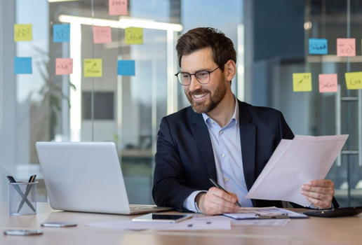 O progresso contínuo exige atenção à rotina e decisões alinhadas com os próprios objetivos (Imagem: voronaman | Shutterstock)