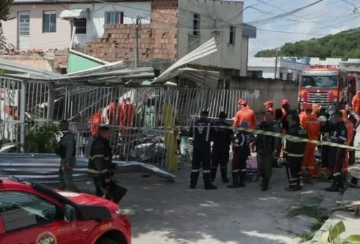 Desabamento casas Recife