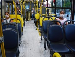 Homem esfaqueia e mata 3 dentro de ônibus no interior de SP