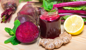 Suco de beterraba com gengibre e limão (Imagem: xamnesiacx84 | Shutterstock)