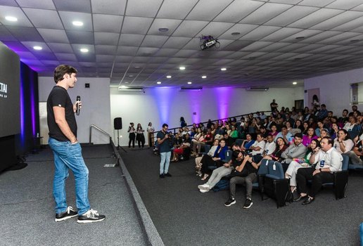 CEO do Setai Grupo GP estimula empreendedorismo e inspira o público no Talks Experience