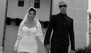 Kourtney Kardashian e Travis Barker mostram fotos do casamento; veja