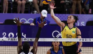 LUIZA MORAES COB BRASIL X DOMINICANA VOLEI PARIS 2024 Easy Resize com