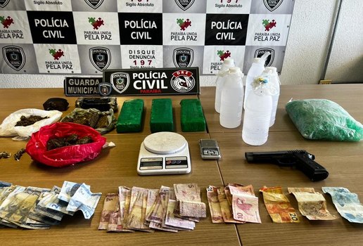 Polícia prende seis pessoas por tráfico de drogas, em João Pessoa