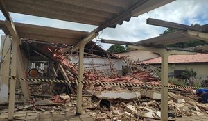 teto de escola desaba e deixa feridos em João Pessoa