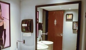 Banheiro de bares e restaurantes iluminacao 400x263