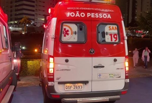 Vítimas foram socorridas para hospital em João Pessoa.