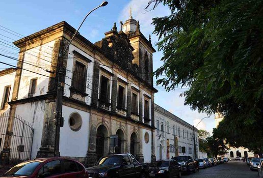 Igreja de São Bento, localizada na Avenida General Osório