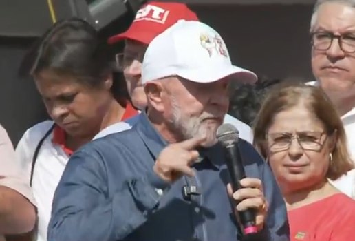 LULA EM DISCURSO