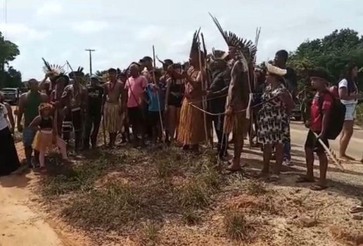 Protesto realizado por indígenas pede não construção de empreendimento