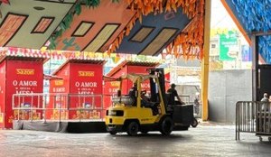 Desmontagem parque do povo