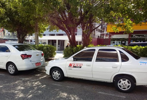 Táxis podem circular em faixas exclusivas para ônibus em João Pessoa