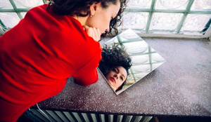 A  autoestima é consequência direta do autoconhecimento (Imagem: ShutterDivision | Shutterstock)