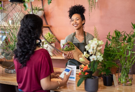A experiência do cliente é fundamental para a marca se destacar no mercado (Imagem: Rido | Shutterstock)