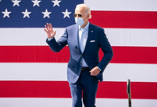 Biden promete retirar todo americano que quiser sair do Afeganistão