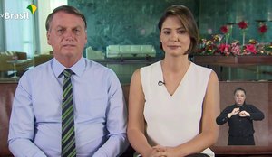 Presidente Jair Bolsonaro e primeira dama Michelle Bolsonaro no pronunciamento de natal de 2020