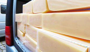 foram localizados 600 kg de queijo muçarela, 350 kg de queijo coalho e 60 kg de queijo ralado