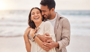 Julho é um período de energias intensas, ideal para atrair um novo amor (Imagem: PeopleImages.com - Yuri A | Shutterstock)