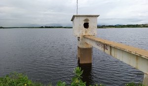 Acude jatoba em patos