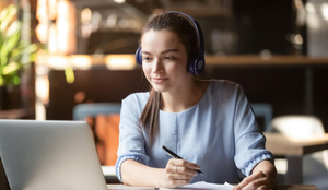 Organização é o segredo para o aprendizado (Imagem: fizkes | ShutterStock)