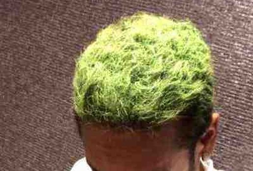 Neymar cabelo verde
